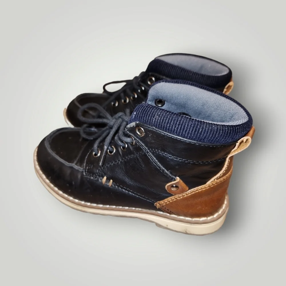 Tahari toddler Boy's Black & Brown Boots